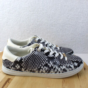 Ted Baker Sneakers Women 9.5 Gray Snake Leather Comfort Shoe Designer Classic